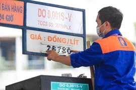 Bộ Tài chính đề xuất đưa thuế nhập khẩu ưu đãi xăng dầu về 0%