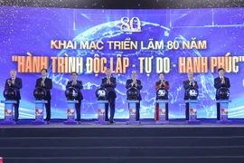 Tổng Bí thư, Thủ tướng dự khai mạc triển lãm 80 năm thành tựu đất nước