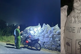 Kiểm tra 3 xe tải, phát hiện lượng lớn phân bón không có hóa đơn chứng từ