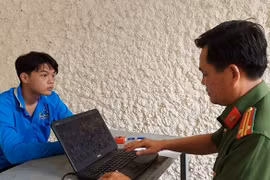 Đồng Tháp: Bắt giữ thiếu niên cướp giật 63 triệu đồng tại tiệm vàng