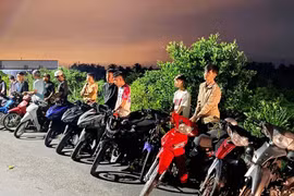 Bắt nhóm “quái xế” gây náo loạn đường phố Đồng Tháp lúc rạng sáng