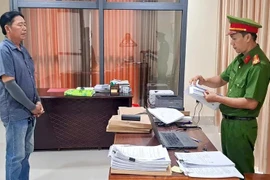 Mua hóa đơn khống gần 5 tỷ đồng, giám đốc công ty bị khởi tố