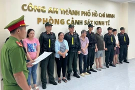 TP HCM triệt phá đường dây buôn lậu lớn, khởi tố 5 bị can