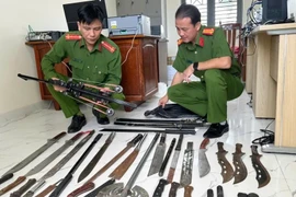 An Giang kêu gọi người dân giao nộp vũ khí, vật liệu nổ và pháo