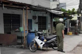 TPHCM: Phát hiện thi thể người đàn ông trên ghế đá ven đường