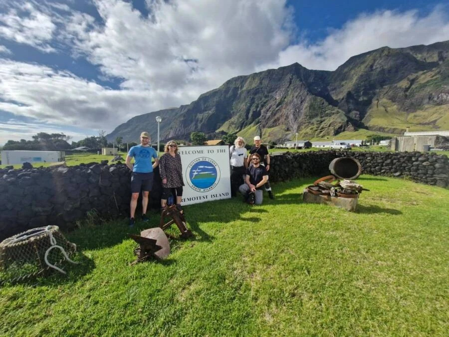 Kinh ngạc cuộc sống ở khu định cư xa xôi có 250 cư dân