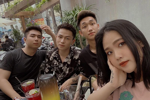 Lộ bằng chứng Trọng Đại thân thiết với "bạn gái tin đồn Quang Hải"