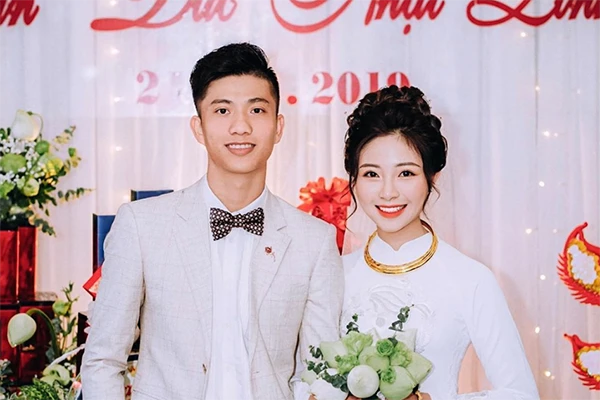 Vợ Phan Văn Đức kể chuyện mang thai được chồng chiều như tiên