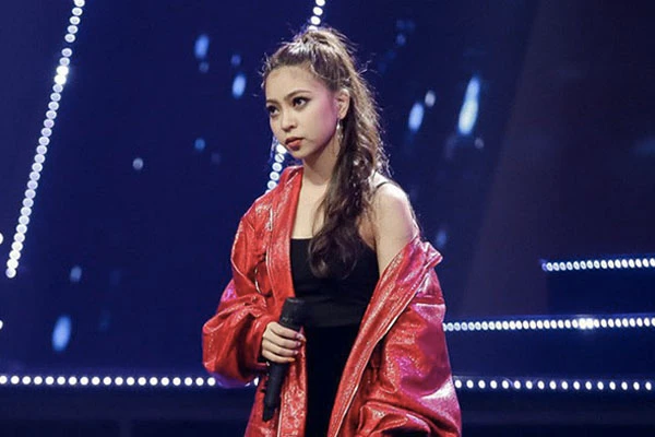 Tiết lộ 1001 lý do khiến các hot girl mạng xã hội bị “ném đá“