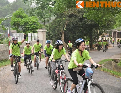 Giới trẻ Hà Nội đạp xe 132 km bảo vệ gấu
