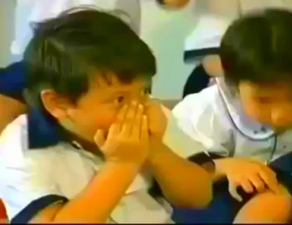 Clip hài hước trẻ tả ông bà