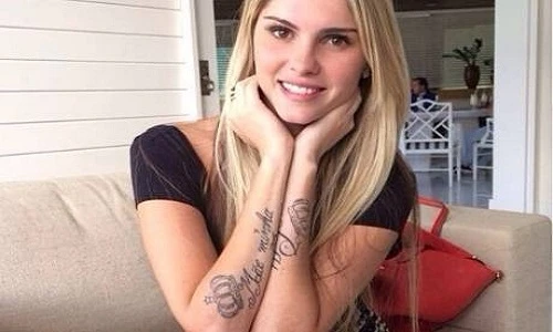 Ngắm nàng WAGs đẹp nhất năm 2014 Barbara Evans