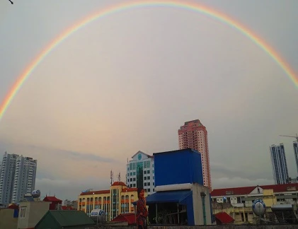 Dân mạng háo hức chia sẻ ảnh cầu vồng tuyệt đẹp sau mưa