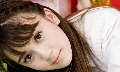 Nữ sinh mang dòng máu lai y hệt nhân vật hoạt hình