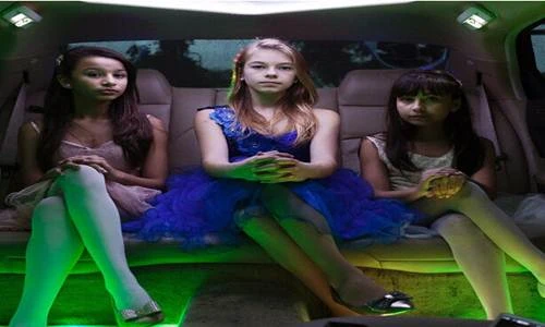 Bé gái Brazil nô nức thi sắc đẹp không kém người lớn