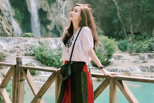 “Say mềm” nhan sắc đỉnh cao hot girl Lào bị nhầm là gái Hàn Quốc