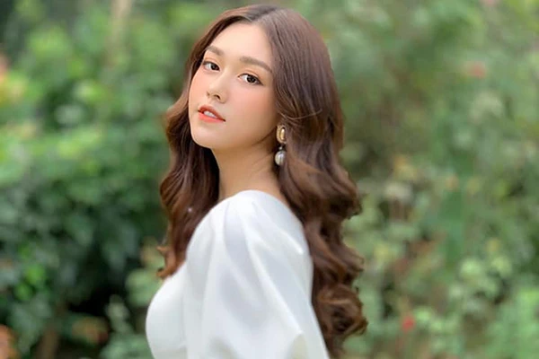 Nhan sắc Nguyễn Tường San, cô gái từ hot girl đến Hoa hậu Quốc tế