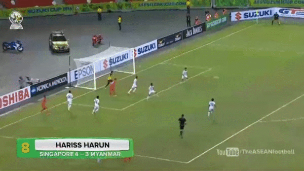 Hariss Harun (Singapore): Mọi nỗ lực của Kyaw Zayar Win đều đem bỏ bể vì bàn thắng của Hariss Harun bên phía Singapore đã kết liễu ĐT Myanmar. Sau một nhịp đỡ ngực, Harun tung chân đưa bóng đi vào góc chết khung thành Myanmar.