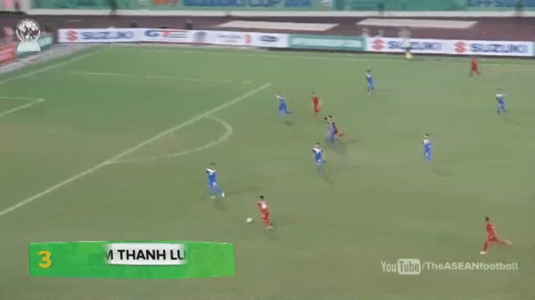 Phạm Thành Lương (Việt Nam): Với cú sút xa ngoài 25m thì Thành Lương đã vẽ vào khoảng không một đường cong tuyệt đẹp và đó cũng chính là bàn thắng nâng tỷ số lên 3-1 cho ĐTVN.