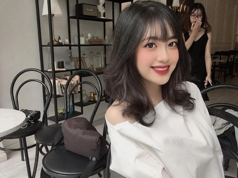 Nữ sinh Học viện Hàng không có gì khiến dân mạng đứng ngồi không yên?