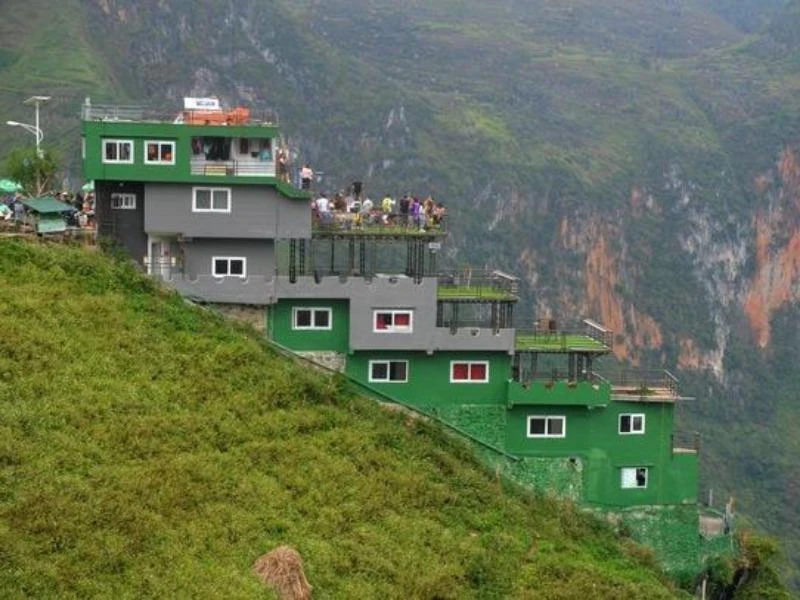 Mã Pì Lèng Panorama bất ngờ được "phủ xanh", dân mạng nói gì?