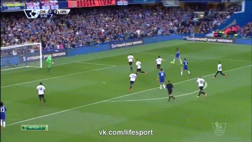 Chelsea 2-1 QPR: Chelsea đã giành trọn 3 điểm để tiếp tục thể hiện vị thế thống trị trên ngôi đầu Premier League. Song đây không phải là một trận đấu hoàn mỹ của thầy trò Jose Mourinho. Họ đã phải tốn khá nhiều mồ hôi mới quật ngã được QPR với tỷ số 2-1.
