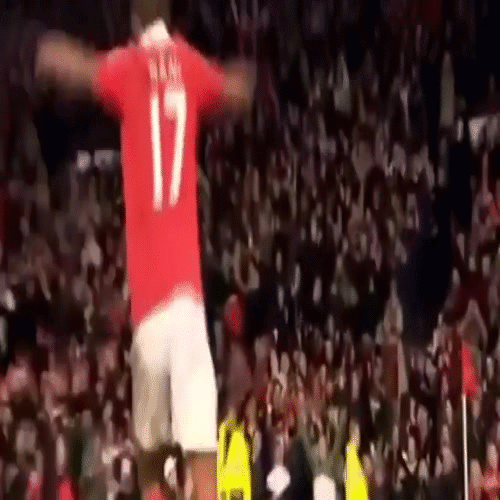 Nani khi còn ở Manchester United là cầu thủ luôn có màn ăn mừng bàn thắng bằng những pha santo nhào lộn rất nghệ thuật và lần này, Nani đã đánh bại robot bằng một pha tung chưởng rất đẹp mắt.