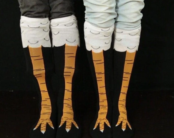 Tá hỏa với bí kíp cặp giò thon như chân gà của hội chị em