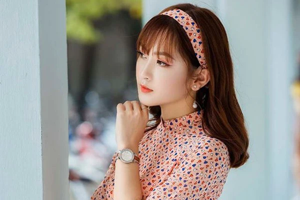 Nữ sinh Học viện Tài chính gây thương nhớ với bộ ảnh kỷ yếu để đời