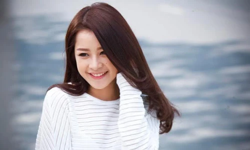 6 hot girl Việt ăn mặc kín đáo mà vẫn xinh