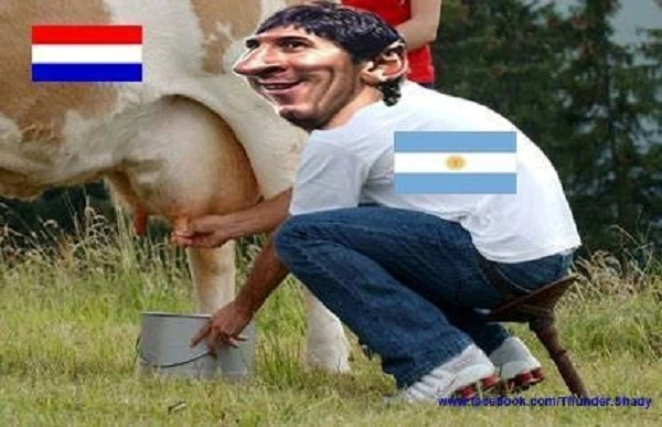 Ảnh chế thất bại của Hà Lan trước Argentina