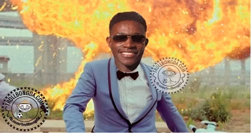 Lập hattrick, Welbeck được fan Arsenal đưa lên “mây xanh“