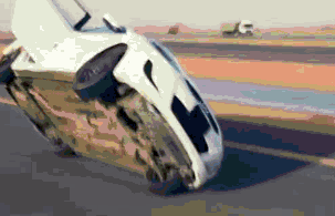 Quái xế trên đường.