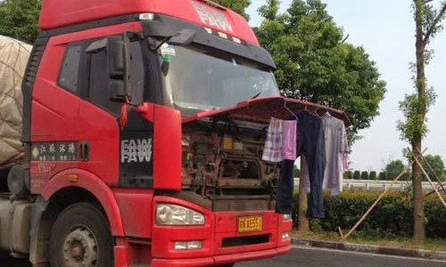 Muôn kiểu phơi quần áo siêu độc 