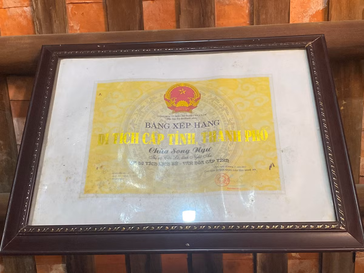 Chùa Song Ngư được UBND tỉnh Nghệ An công nhận là di tích lịch sử văn hoá cấp tỉnh.