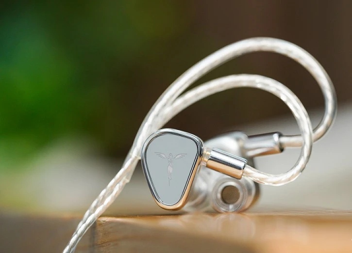 FOLA là tai nghe Chi-fi toàn năng nhất của Tanchjim?