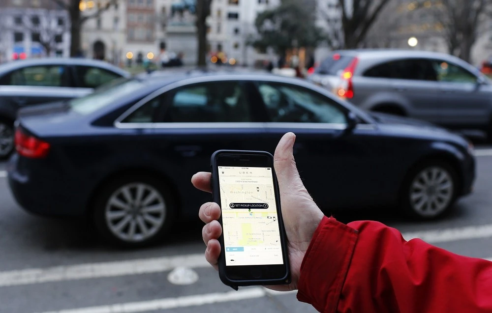 Pin yếu, giá gọi xe tăng và bí ẩn thuật toán AI của Uber