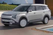Cận cảnh SUV điện Kia Carens Clavis EV 2025 sắp ra mắt 