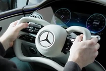 Vô lăng kiểu Tesla sắp xuất có trên xe sang Mercedes-Benz