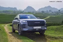 Jaecoo J7 giảm giá đến 90 triệu đồng, giá rẻ hơn Mazda CX-5