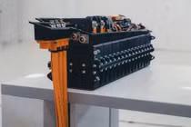 Pin VarEVolt cho ôtô điện sạc đầy chỉ 18 giây sắp ra mắt