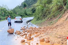 Xã Tam Quang khẩn trương ứng phó mưa lớn và chủ động phòng ngừa sạt lở.
