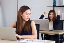 Người EQ thấp dễ đối mặt 7 rủi ro, khó thành công 