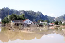 Thời tiết 11/10: Lũ trên sông Cầu, sông Thương xuống, nguy cơ lụt vẫn cao