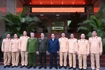 Thủ tướng Phạm Minh Chính kiểm tra công tác đảm bảo trật tự an toàn giao thông