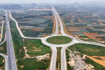 Ngắm đại lộ gần 2.000 tỷ đồng vừa được đặt tên ở Ninh Bình
