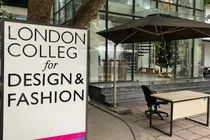 'Học viện Thiết kế & Thời trang London' xin lỗi, thừa nhận thiếu sót