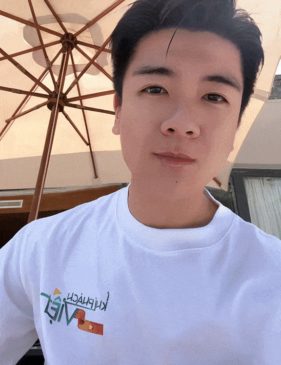 Hiệu ứng này mang đến cảm giác như bạn đang hóa thân thành một nhân vật bước ra từ thế giới thần thoại.