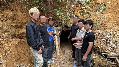 Đà Nẵng: Bắt quả tang nhiều đối tượng khai thác vàng trái phép