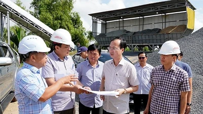 Đồng Tháp: Cao tốc hơn 7.400 tỷ Cao Lãnh - An Hữu thiếu đá xây dựng